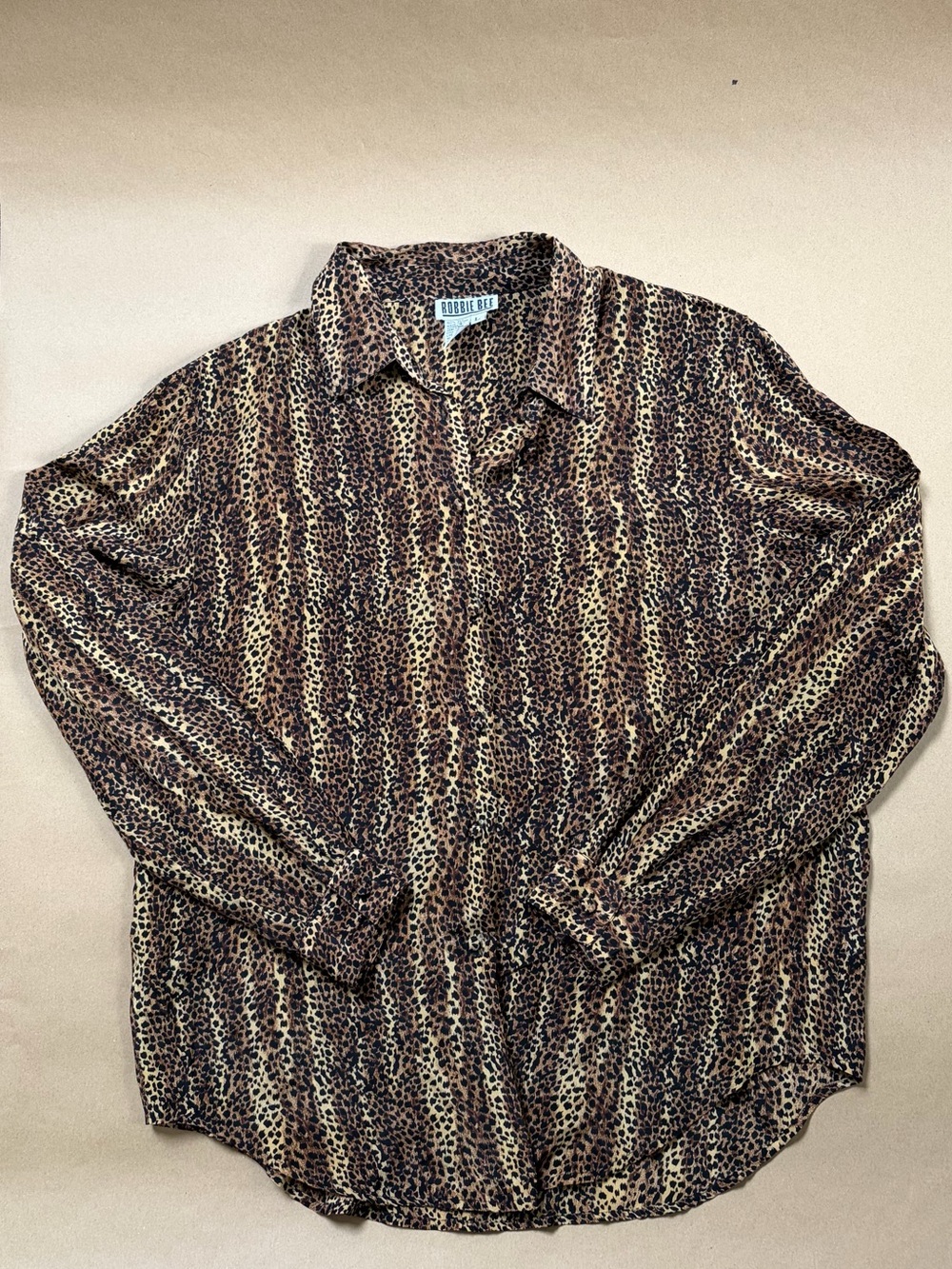 Vintage Robbie Bee 100% Silk Leopard Print Lightweight Shirt size large